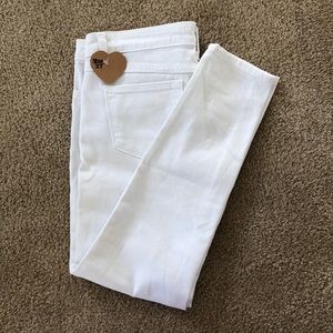White skinny jeans